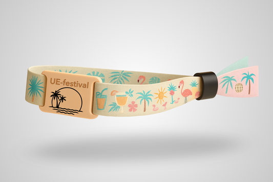 Et bilde av et stoffarmbånd med silikon glidebryter