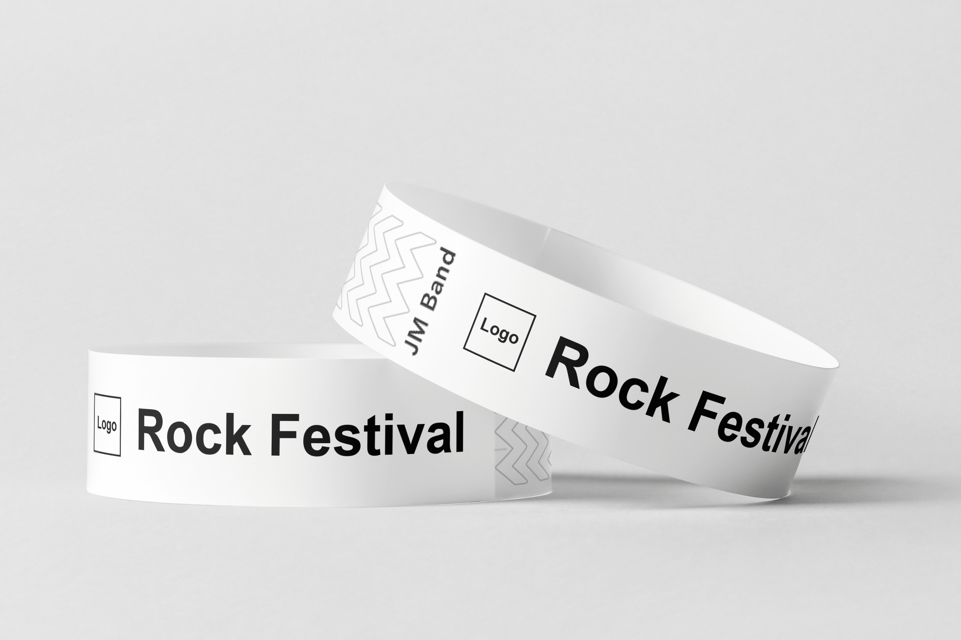 To Papirarmbånd med trykk Design selv armbånd fra JM Band® med ordet rockefestival på. farger: Rød
Blå
Mørk Blå
Gul
Gull
Oransje
Lilla
Rosa
Hvit
Grå
Lavendel
Mørk brun
Rød
Grønn
Gul
Blå
Svart