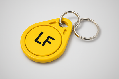 Et bilde av en gul NFC nøkkelkort med lavfrekvens