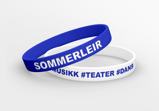 Et par blå og hvite Silikon armbånd præget Via eMail armbånd som sier sommerlier, fra merket JM Band NO.